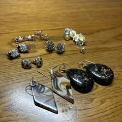 【最終価格】デザインピアス 8種類 おまけ付き