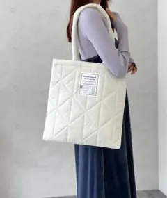 パデッドキルトトート　トートバッグ