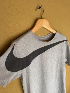 レア☆格安☆NIKE ドロップテールオーバーサイズTシャツ　AJ7539