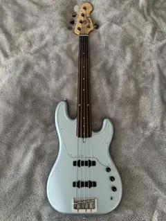 Stradi Sky Fretless 5弦 エレキベース 171383.jpg