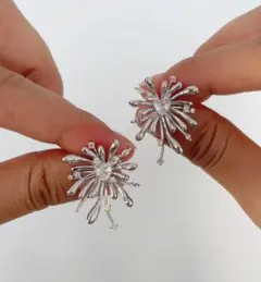 花火　ピアス　新品未使用　カラーストーン