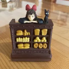 魔女の宅急便　どこでもお店番カードスタンド　キーホルダー他　スタジオジブリ