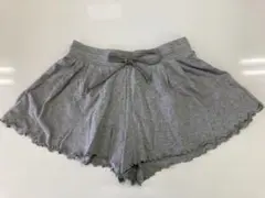 チャコット　Chacott グレー フリル裾 ショートパンツ M