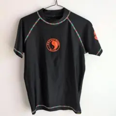 T&C Surf Designs ブラック ラッシュガード
