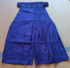 美品　夏用　切袴　浄土真宗　菖蒲色よりの紫　化繊　袷仕立　馬乗型　コスプレ等
