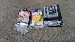 ワンピース　ガチャガチャ　ワンピースカード　メタルチャーム　キーホルダー
