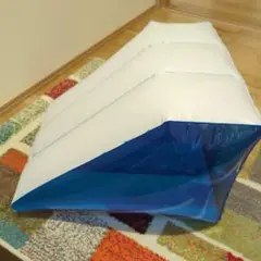 プールの滑り台