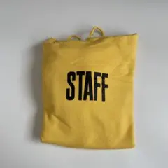 パーカー　staffロゴ