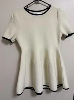 SALE 美品　リリアンカラットニットフレアトップス　Mサイズ