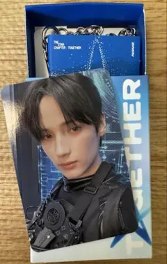 TXT Mini Book Keyring ヒュニンカイ AWAKE