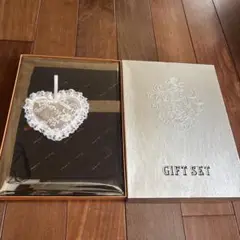 【新品箱入り】ピエールカルダン　メンズハンカチ　ポプリつき