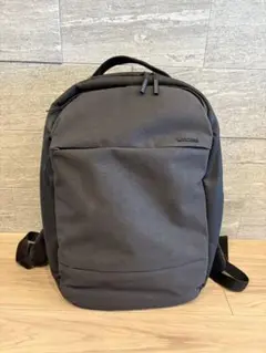incase リュック　通勤　バッグ　【エコメルカリ便限定】