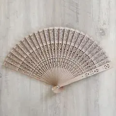 【美品】扇子　透かし彫り　木製　茶木製　扇　浴衣　着物　お茶席