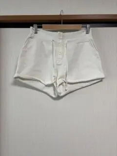 EGOISTホワイト ショートパンツ【夏物処分価格】