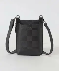 BLACK LABEL CRESTBRIDGE スマホショルダーバッグ エンボスチェックスマートフォンショルダーケース（ウォレット