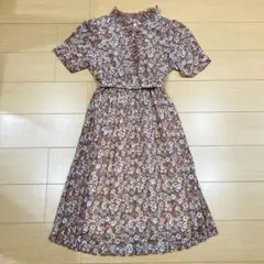 花柄半袖ワンピース オレンジ　ブラウン系　レトロ