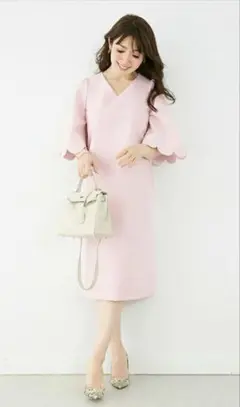 【美品】ワンピース 膝下丈 ピンク Liala×PG スカラップ フレア袖