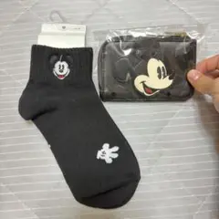 【新品未使用】ディズニー ミッキー 靴下 ソックス カードケース パスケース
