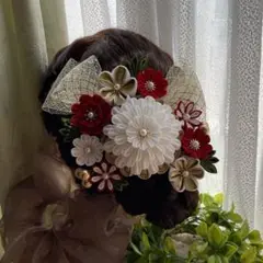 つまみ細工髪飾り　成人式　卒業式　紅白　えんじ　赤　振袖　袴　着物　和装　晴れ着