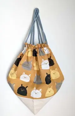 犬顔デザインのナップサック