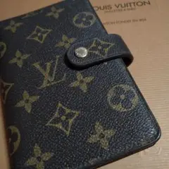 LOUIS VUITTONæåž³ã«ããŒ