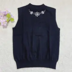 美品★ 【エフデ】 ウール混 ノースリーブ リブニット （9号） ビジュー 黒