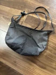 392+m サコッシュ　ミニバック