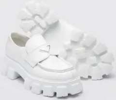 プラダ PRADA モノリス ブラッシュドレザー ローファー ホワイト