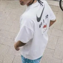 【新品　完売品】NIKE×Hello Kittyナイキ×ハローキティ総柄Tシャツ