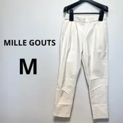 カジュアルパンツ　M アイボリー ゴムウエスト スラックス　ベージュ　白