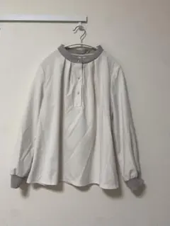 バイカラーブラウス