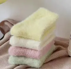 レディス　ふわふわもこもこソックス 4足組