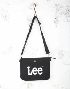 Item thumbnail for item bae943e4-3ca5-416b-b0b9-4782c91d19e9