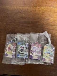 アイカツ　ガシャポン4点セット　おまけつき