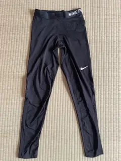 Nike Pro ブラックレギンス
