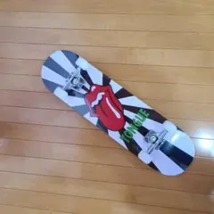 新品　未使用品　スケートボード ABEC7ベアリング　コンプリート 完成品