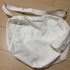 ホワイトキャンバスショルダーバッグ
