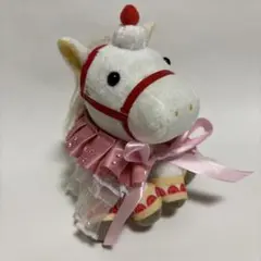 アイドルホース　服　マント　イチゴケーキチャン