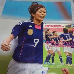 なでしこジャパン　ロンドン五輪出場決定記念号　川澄奈穂美　特大ポスター付
