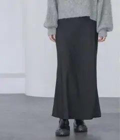 アパートバイローリーズ ジャガードガラナロースカート