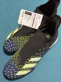 新品 アディダス プレデター フリーク .3 LACELESS