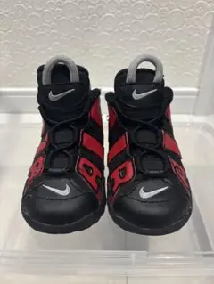 Nike モアアップテンポ