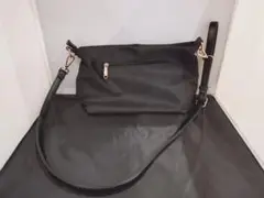 ブラック ショルダーバッグ
