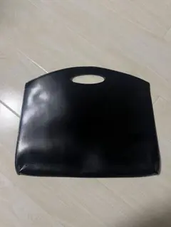 【極美品】ペルルトウキョウ　フラットミニマルレザーバッグ　14インチ 0E4A2800_451542db-5aff-49ef-