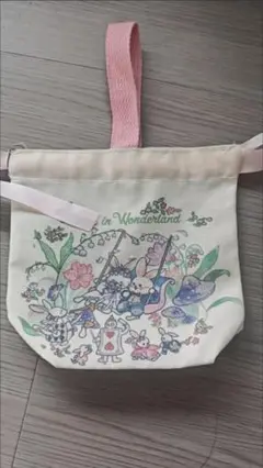 不思議の国のアリス 移動ポケット