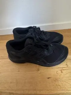 アシックス　23cm ブラック