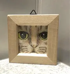 猫　イラスト　絵画　ハンドメイド　額付き　７.９㎝×７.９㎝