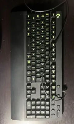 Logitech G213 ゲーミングキーボード 本体