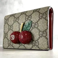 美品 ✨ GUCCI 折り財布 チェリー GGスプリーム