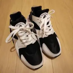 NIKEハラチレディーススニーカー23.5